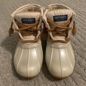 Little Girls Sperry Size 7 Saltwater Duck Boots in Cream